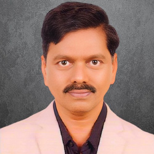 Founder of Nice Home Products standing proudly – Bringing fresh chapathi, poori, and paratha from Coimbatore to homes with care and quality.
